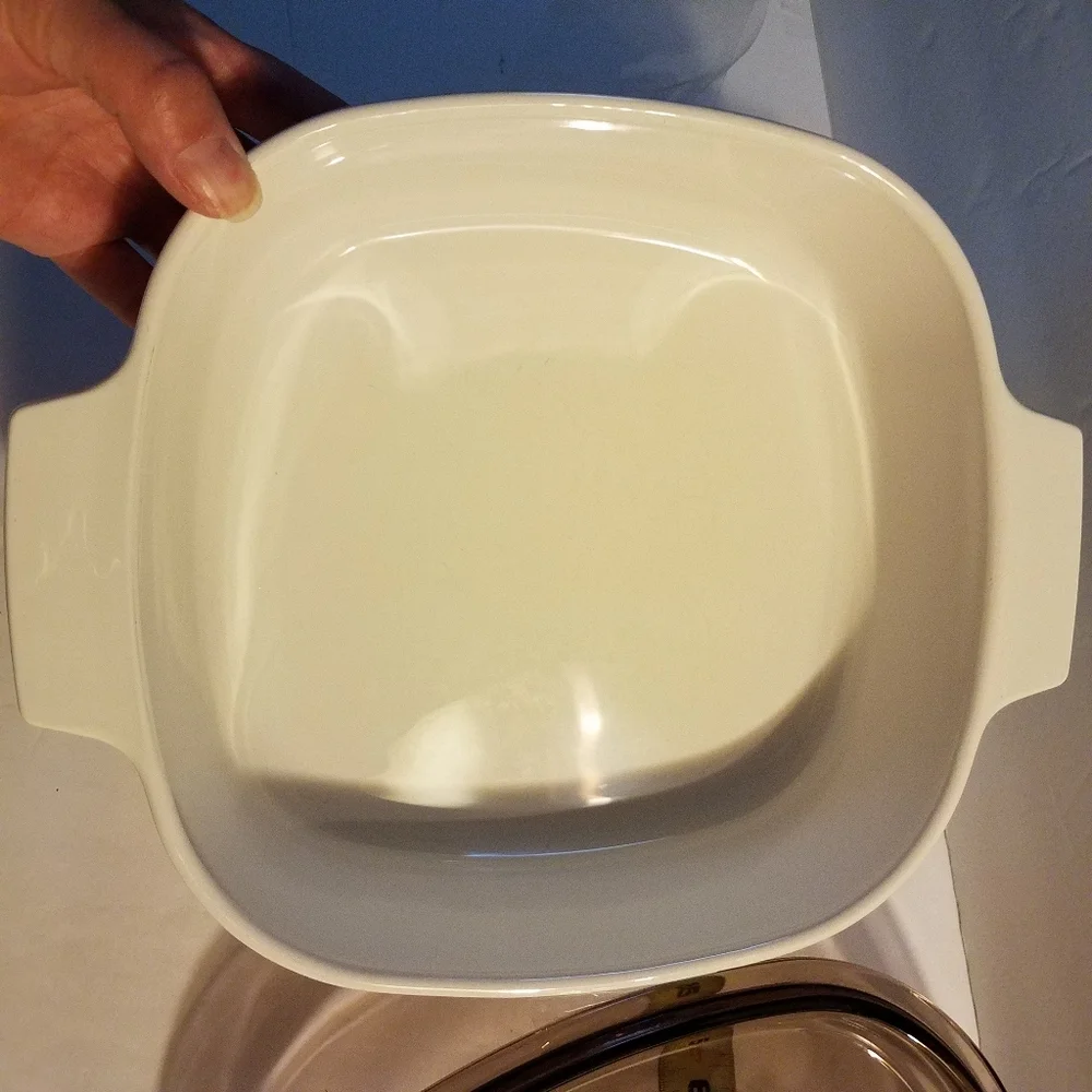 Corningware Garden Harvest 2 QT w Lid